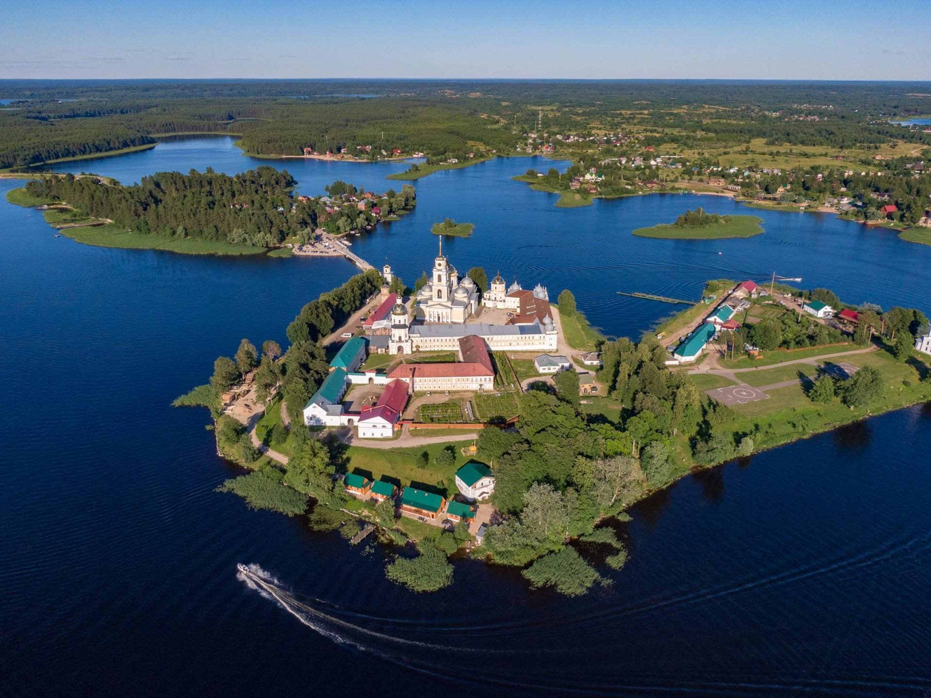 Форма озера селигер