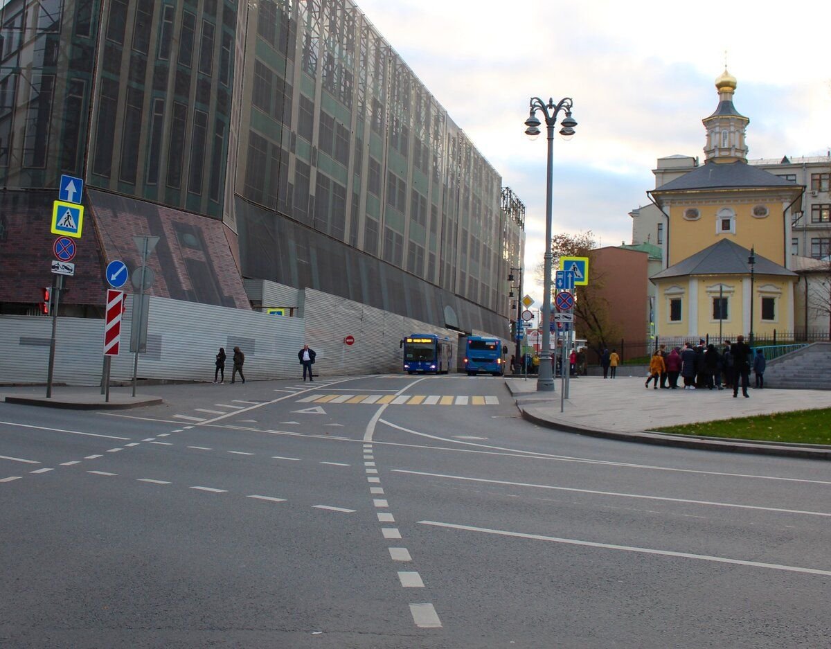 москва славянская площадь