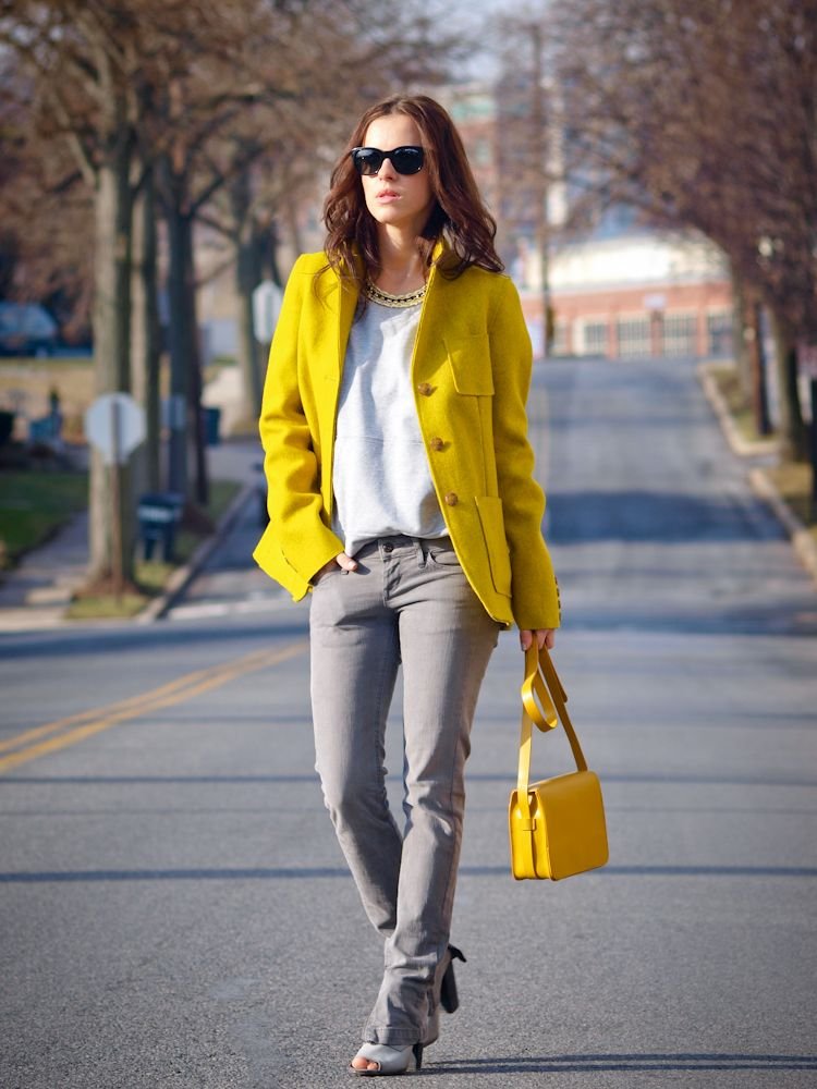 Терракотовый сочетание. Цветовые сочетания в одежде. Что подойдет ему и по. Кэмерон диаз цветотип. Сочетание серого в одежде.