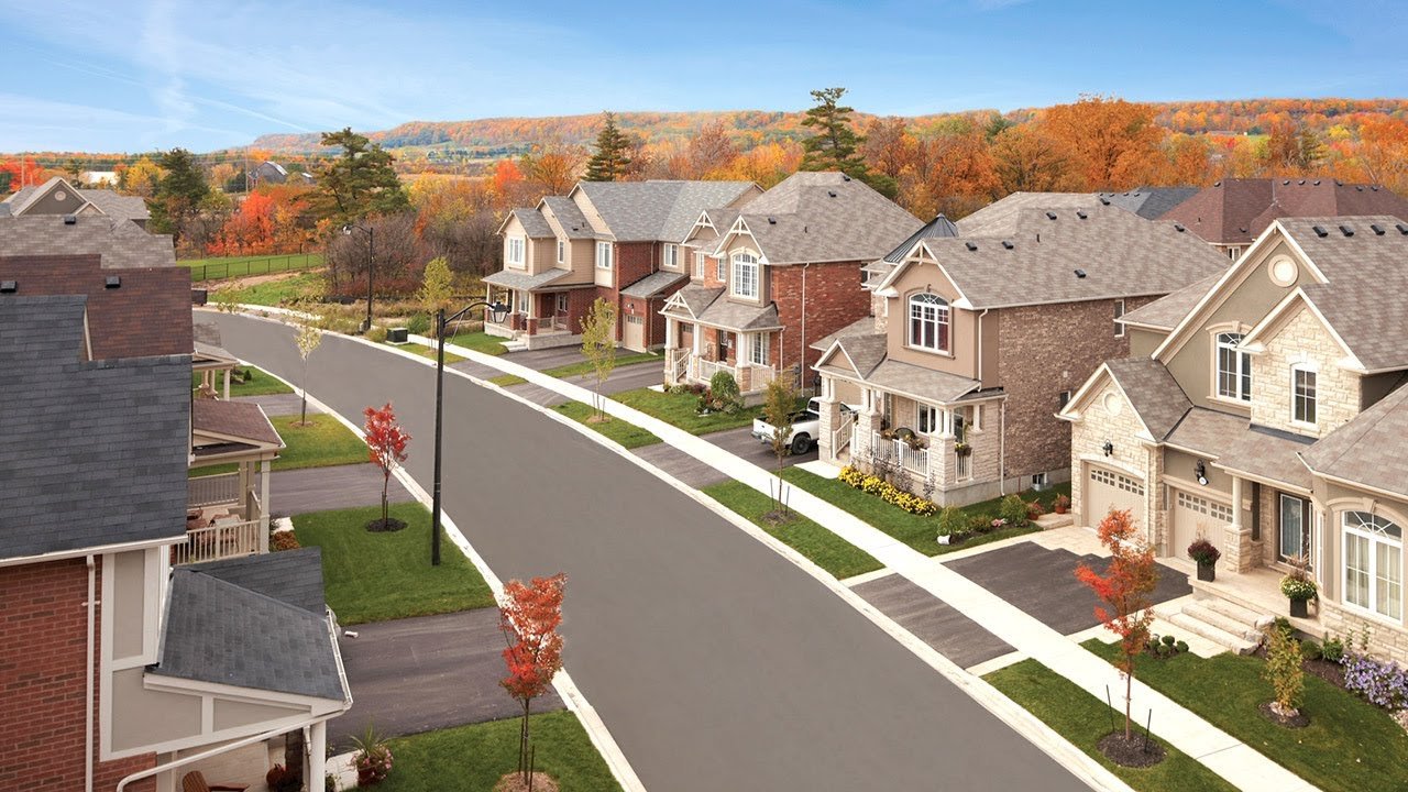 дорого ли в америке. автобан сша. северная америка дома на улицах. долина монументов аризона трасса. колорадо трасса 66.