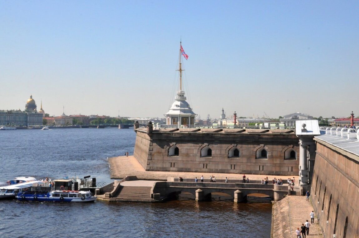 Государев бастион петропавловской крепости фото