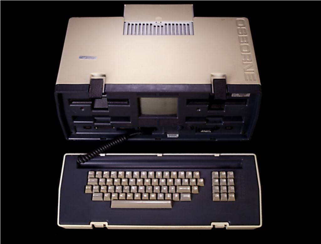 Osborne 1 первый успешный портативный портативный компьютер,. Osborne 1 (1981 год). Первый портативный компьютер. Osborne 1 ноутбук. Осборн 1.