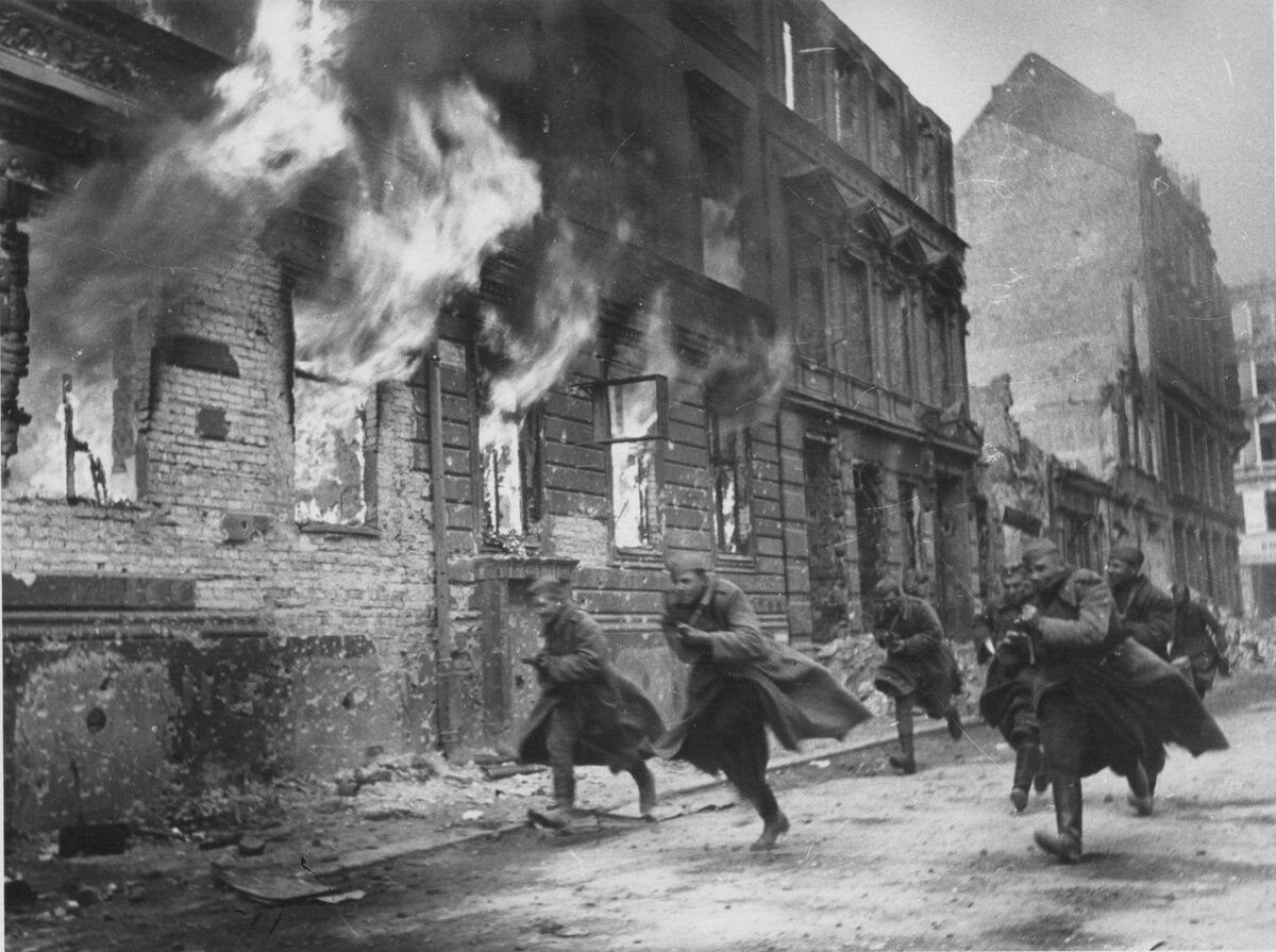 Победа во время фронта. Штурм Берлина 26 апреля 1945. Штурм Берлина апрель 1945 год.
