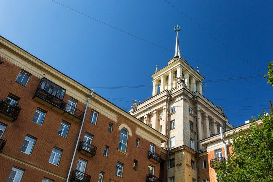 Шпиль в москве