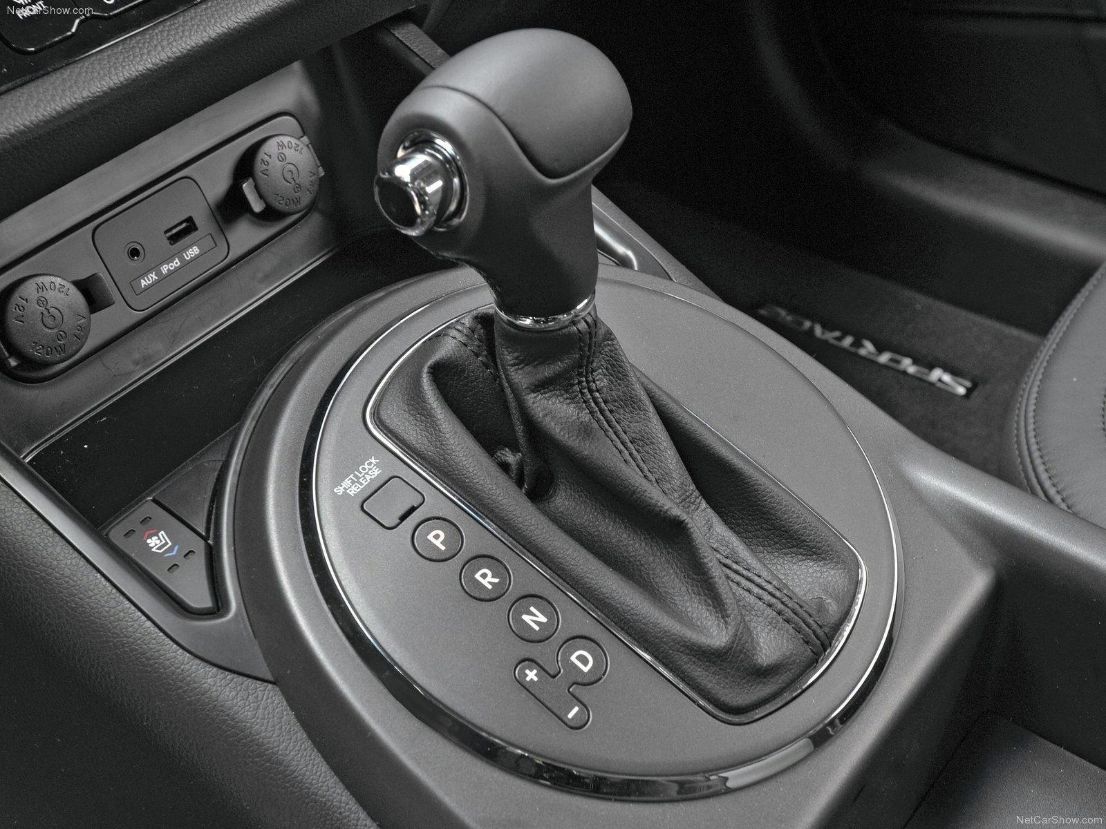 Включи 3 переключи. Кнопка Shift Lock АКПП i40. Kia Sportage коробка передач. Кнопка АКПП Kia Sportage 3. Kia Sportage автоматическая коробка передач.