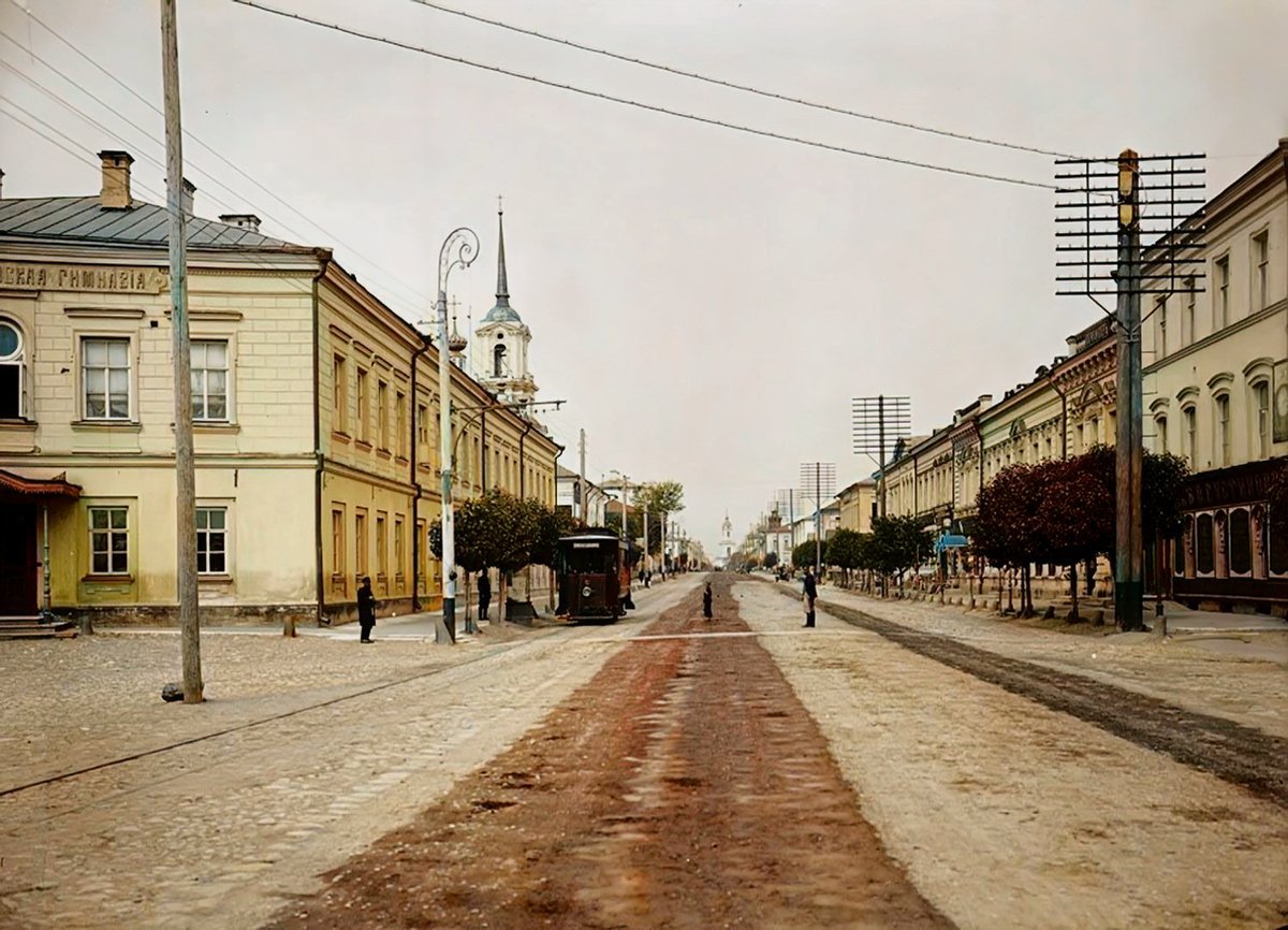 Старые фото твери. Тверь 20 век. Тверь начало 20 века. Тверь улица Миллионная начало 20 века. Тверь старый город.