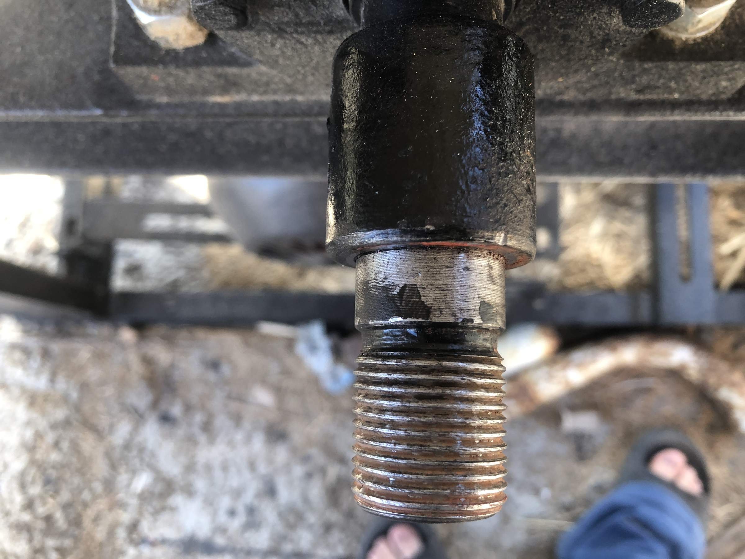 Как закрутить болт в трубу - 90 фото