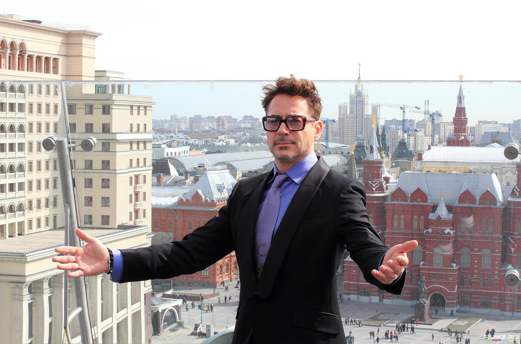 том круз миссия невыполнима 7. Toby blackwood. Roddick us open 2003. том что сегодня в мире. американский теннисист энди роддик.