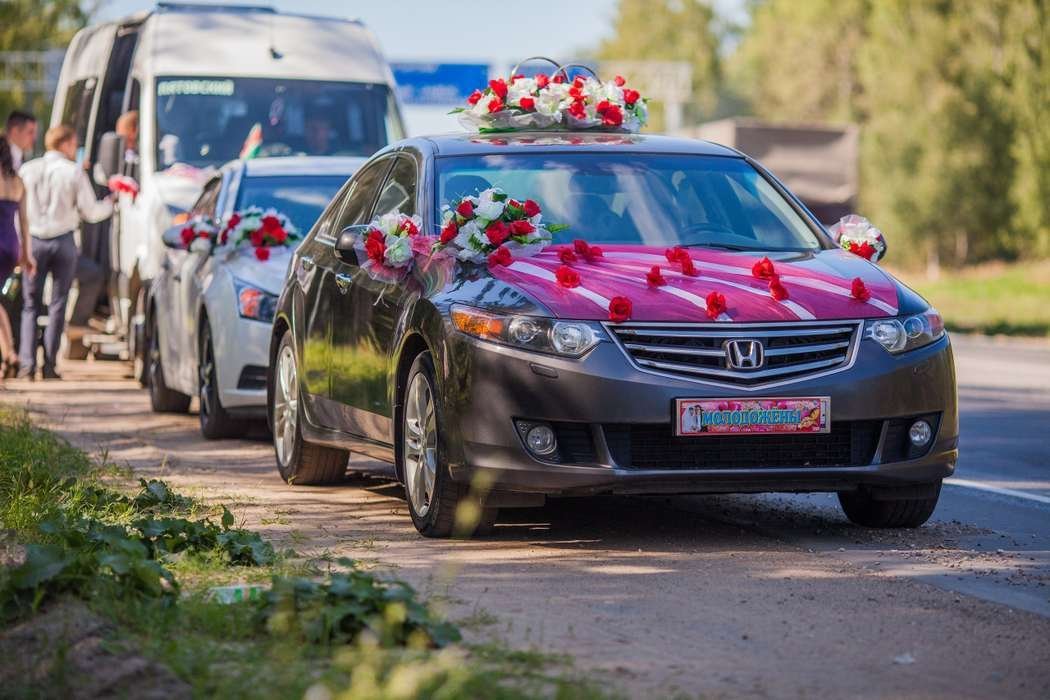 Украшение кортежа на свадьбу
