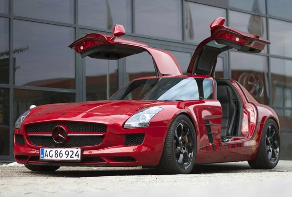 Mercedes SLS