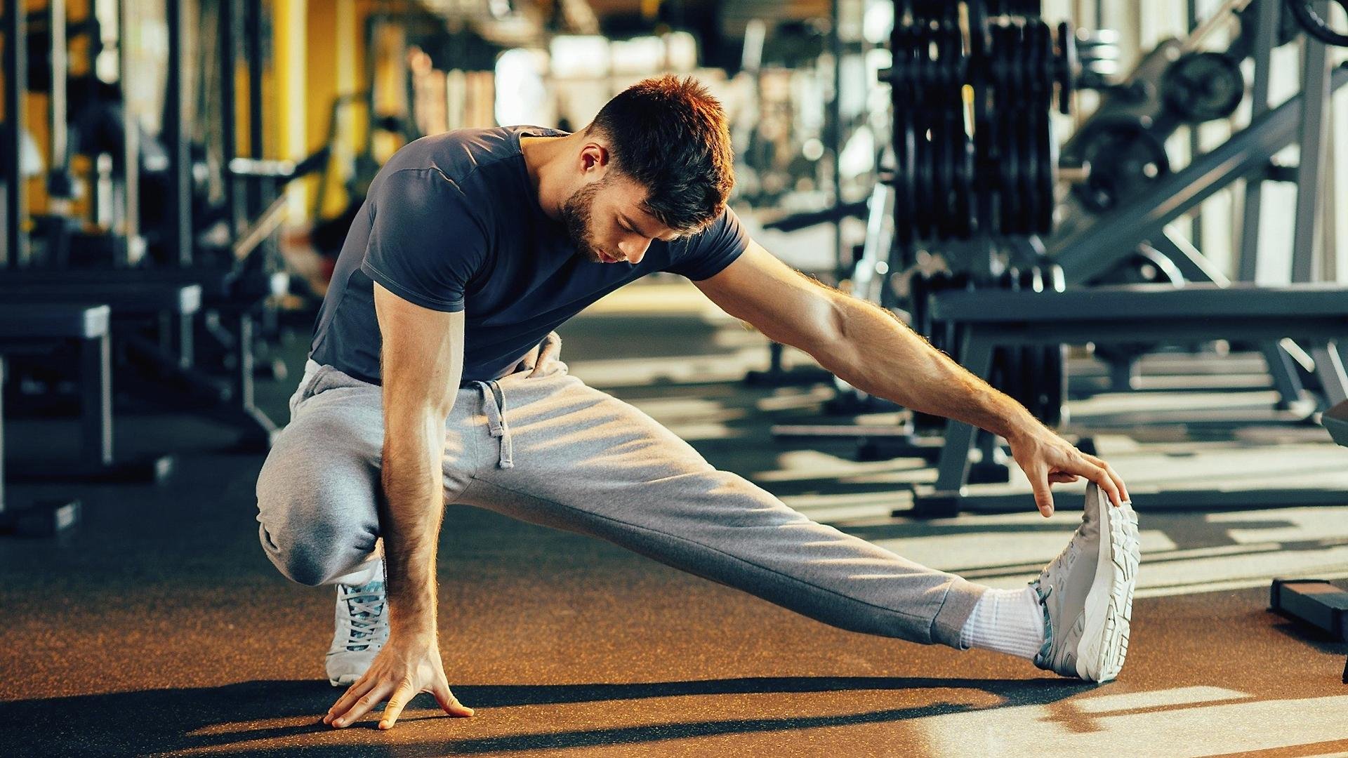 заминка в речи. хорошая физическая форма. заминка в речи. разминка бег. тренировка.