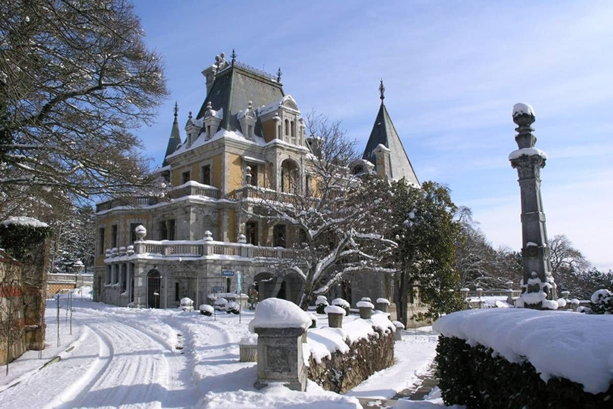 Массандровский дворец Ялта зимой
