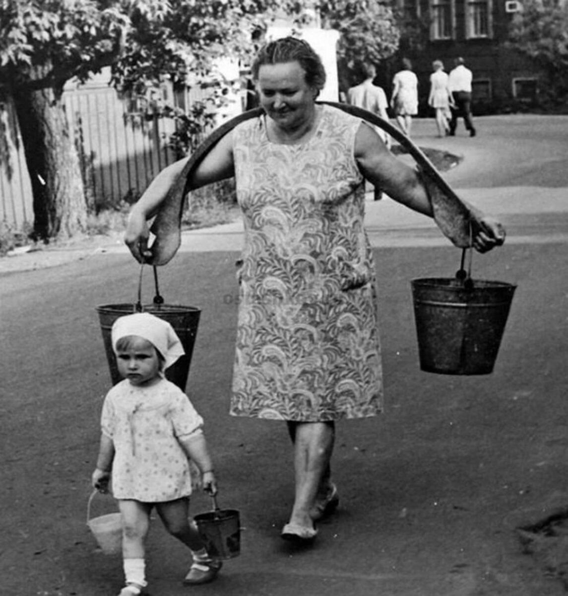Бабушка с советским