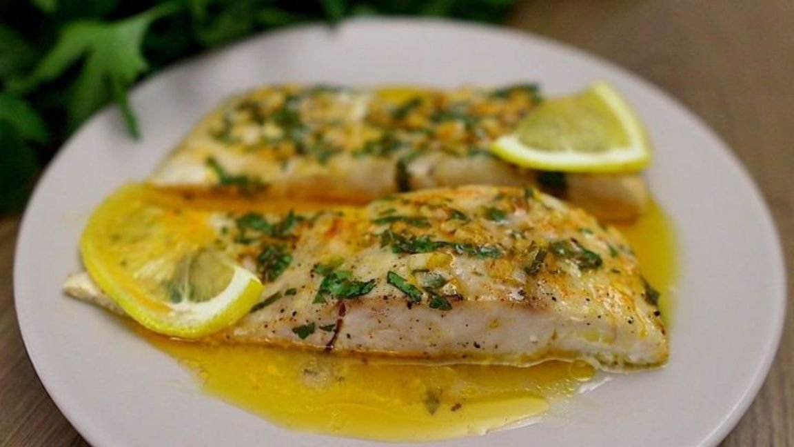 Филе рыбы в лимонно-чесночном масле в духовке