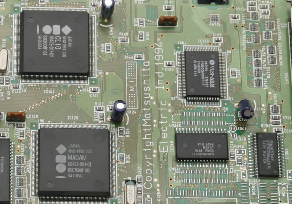 Инженерная компоновка представлена процессором и несколькими сопроцессорами