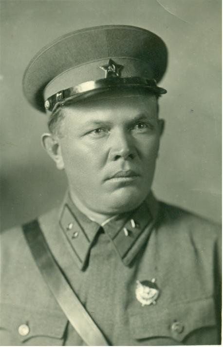 Член военного совета Михаи́л Алексе́евич Бурми́стенко.