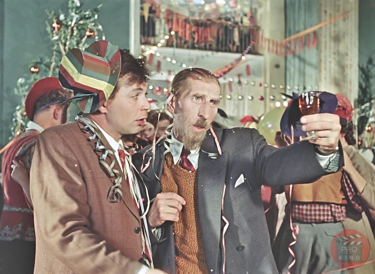 Видеоролик из кинофильма. Карнавальная ночь Рязанов. Карнавальная ночь 1956 Филиппов.