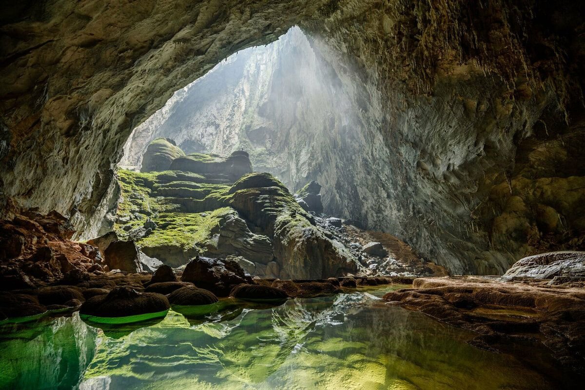 Big mother nature cave. Пещера Шондонг Вьетнам. Пещера сон Дунг Вьетнам. Пещера Шондонг (hang son Doong), Вьетнам. Лес пещеры Шондонг, Вьетнам.