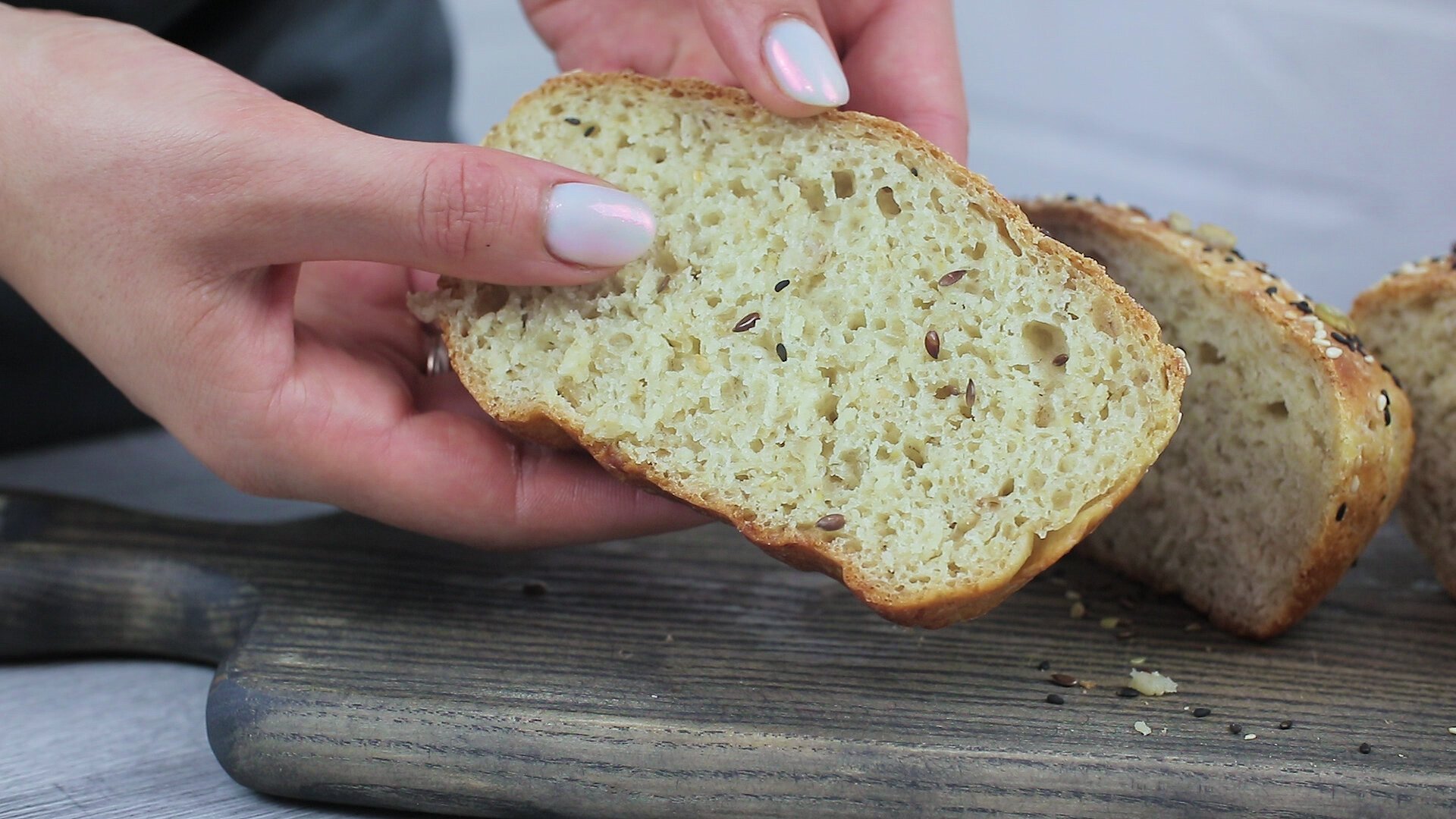 Овсяный хлеб в духовке рецепты. Овсяный хлеб. Хлеб из овсяной муки. Хлеб из овсянки. Овсяный хлеб на дрожжах.