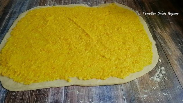 Нежное, слоеное печенье на кефире, с начинкой из апельсина. Быстрый и простой рецепт