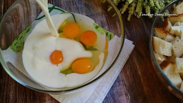 Легкий рецепт вкусного завтрака с яйцом и сыром