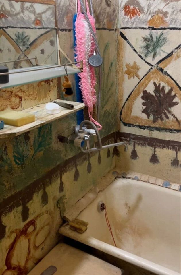 До и после. Капитальный ремонт ванной и туалета, которые были в ужасном состояние. Делали быстро и экономно! Вот, что в результате вышло