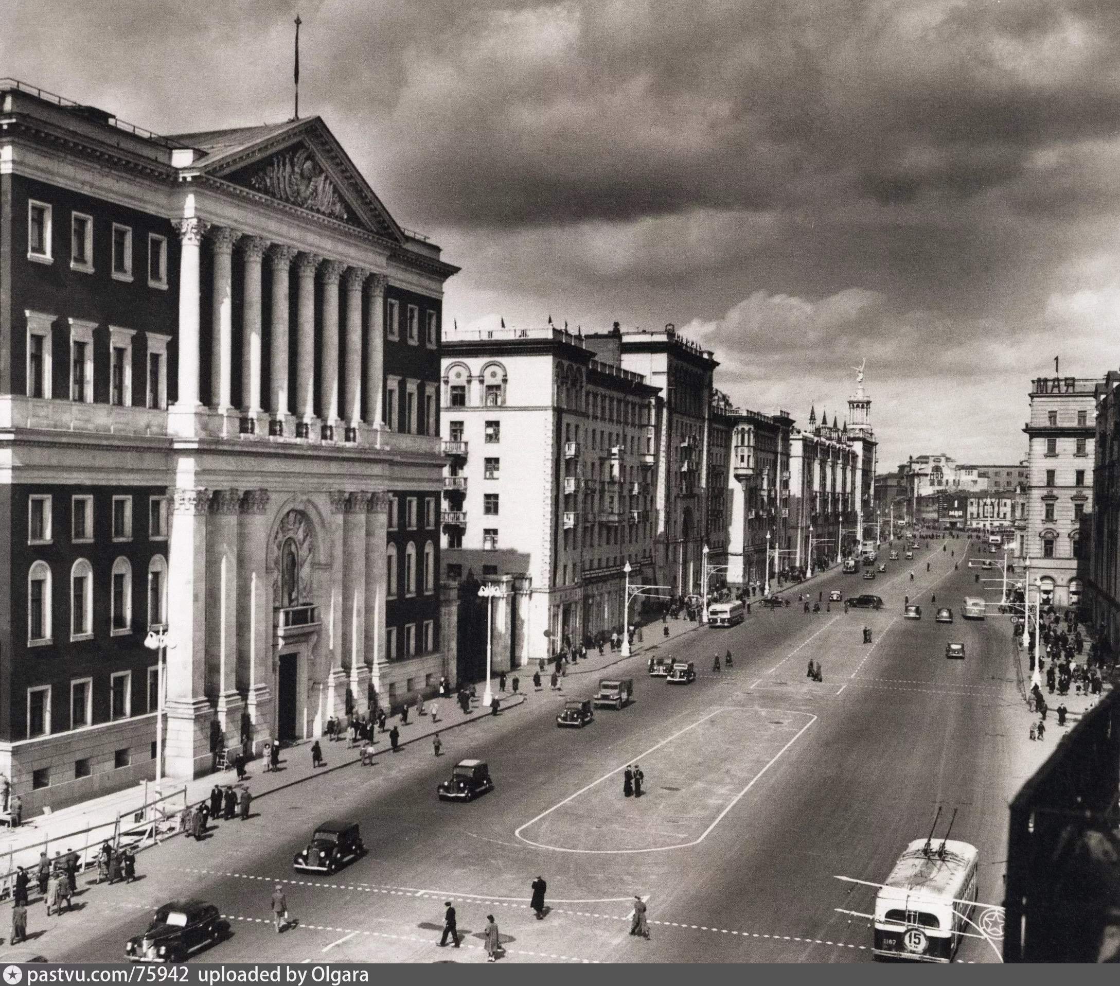Москва 1934 года. Тверская улица в 30е годы. Тверская улица 1940-е. Тверская улица 1930. Тверская улица 1950-е мэрия.
