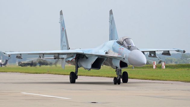 Многофункциональный сверхманёвренный истребитель Су-35С. Источник фото: commons.wikimedia.org