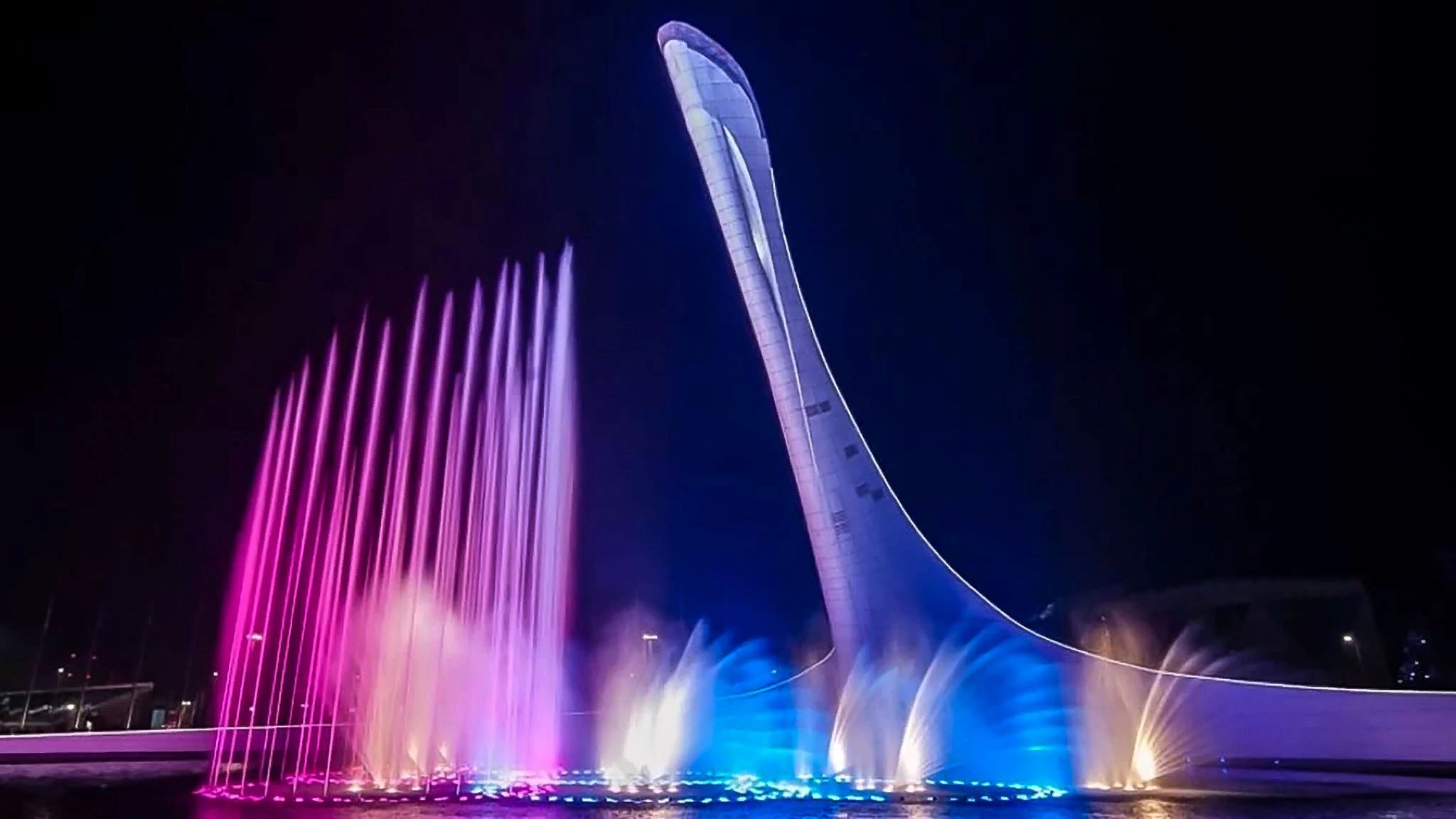 Олимпийский парк часы работы. Поющий фонтан Адлер Олимпийский парк. Поющие фонтаны Сочи 2022. Олимпийский парк Сочи 2022. Олимпийская деревня шоу фонтанов.
