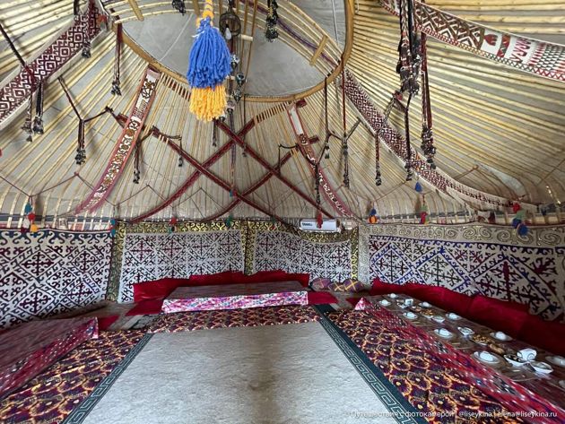 Как устроен быт в юртовом лагере в Узбекистане