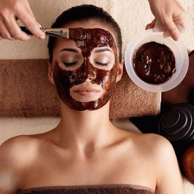 Какао и мед: маска, которая с первого раза подтягивает кожу