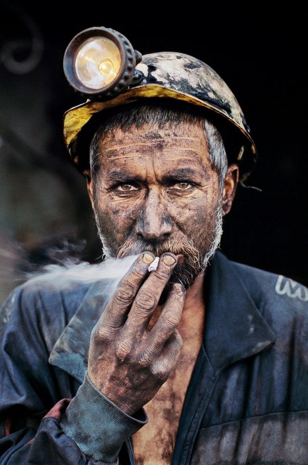 Miner, Puli Khumri, Afghanistan, 2002. Photo: Steve McCurry.
