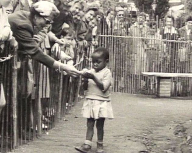 Уродливое проявление расизма - человеческие зоопарки. Архивные кадры