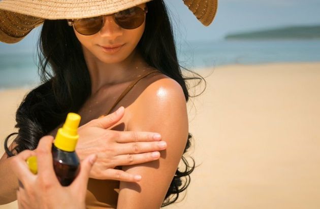 Спастись от солнца: 9 советов, как защитить кожу и волосы от солнца