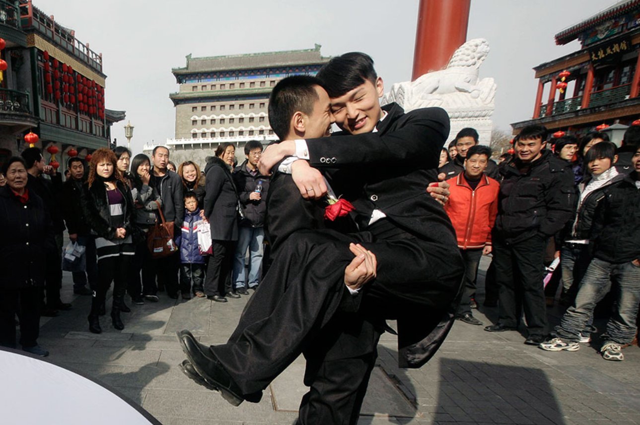 Гомосексуализм видео. Молодежь Китая. Мужеложество в Китае. Гомосексуальность в Китае. Однополая любовь в Китае.