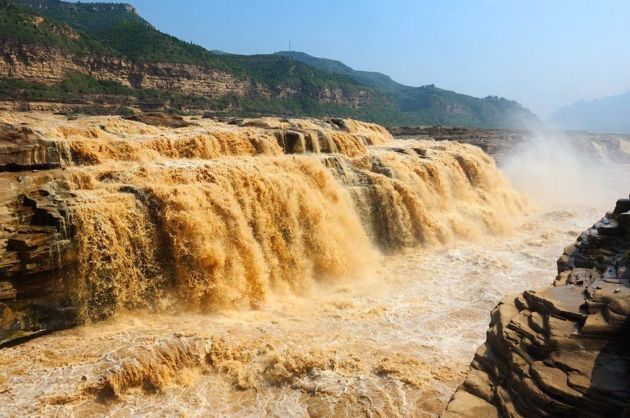 Хукоу: самый большой желтый водопад на Земле