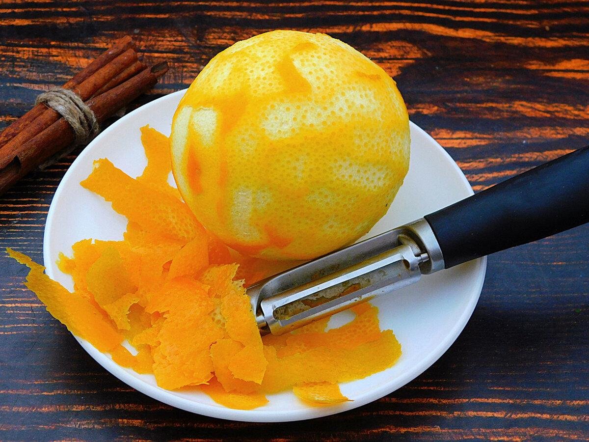 Сок апельсиновой цедры. Цедра апельсиновая. Апельсиновая корочка. Прибор для снятия цедры цитрусовых. Украшение для торта из апельсиновой цедры.