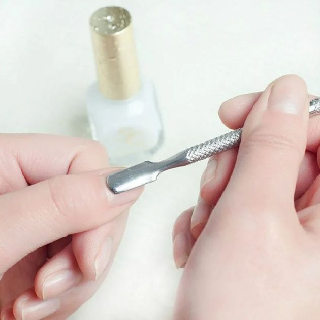Техника от ногтевого мастера: 5 простых шагов, чтобы сделать идеальный маникюр дома