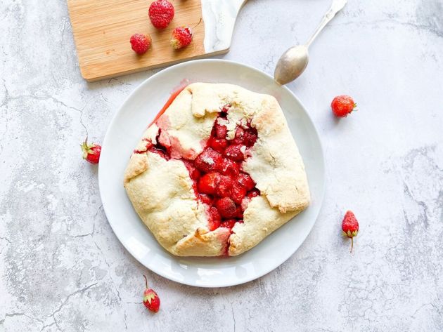 Время летних пирогов: 5 рецептов выпечки с ягодами, фруктами и щавелем