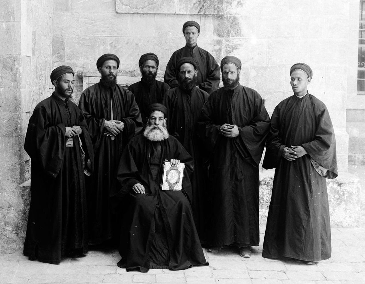 В середине 9 века монахи составили. Копты египетские христиане монахи. Коптская монашество православная Церковь. Католический монах 19 века. Монахи 19 век.