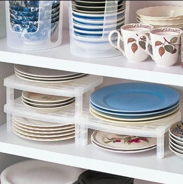 Стоит ли планировать хранение посуды в глубоких выдвижных ящиках?