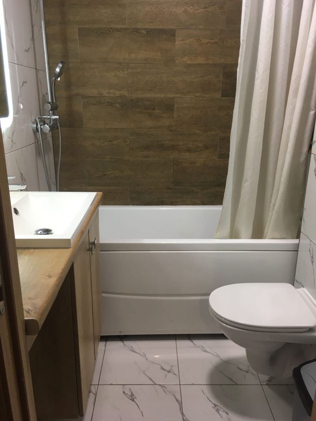 Маленькая, но очень симпатичная ванная комната в современном дизайне. Отличное ДО/ПОСЛЕ