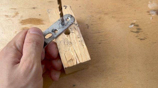Как сделать самоделку из шприца для удаления металлической стружки