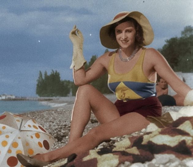 Женские купальники в СССР на примере фильмов: какие фасоны и расцветки предпочитали дамы