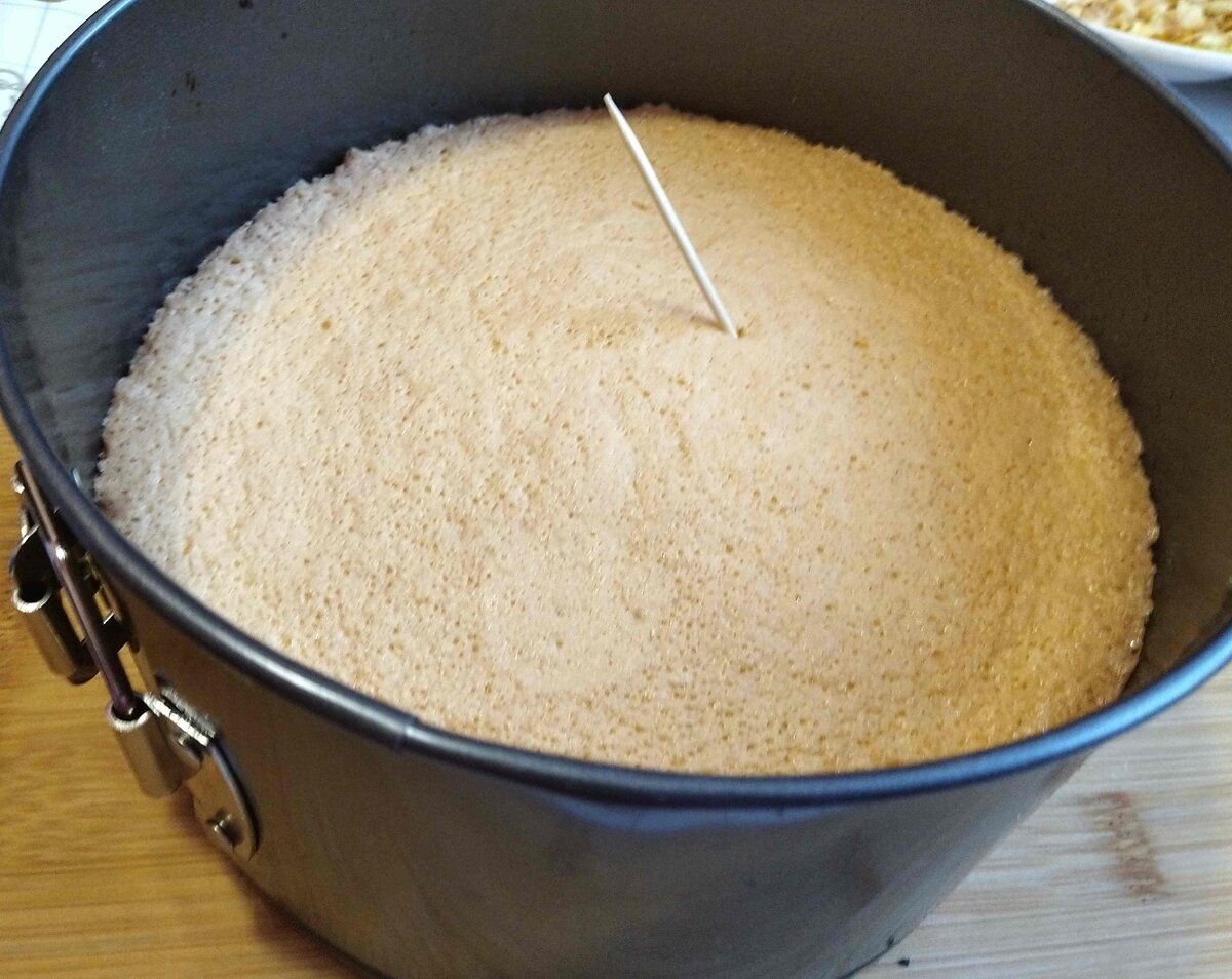 Тесто на кефире с разрыхлителем. Бисквит на кефире без соды. Что можно приготовить из 3 ингредиентов. Легкие рецепты из 3 ингредиентов. Сода тот самый ингредиент, который делает бисквит пышным,.
