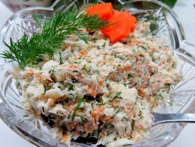 Забытый салат советских ресторанов Раковые шейки. 3 ингредиента, а в основе - вареный минтай