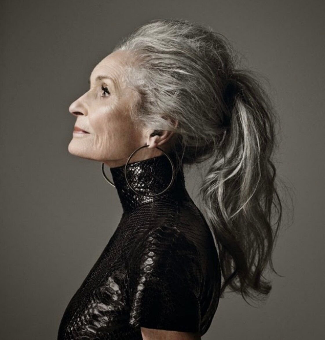Видео красивых старых женщин. Модель Дафна селф. Дафна селф в 60. Модель 70 лет Дафна селф. Дафна селф 90 лет.