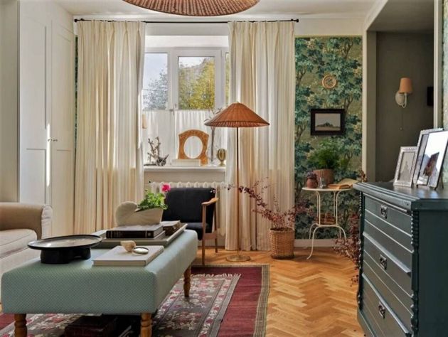 Молода⁢я девушка⁢ диза⁢йнер стильно преобра⁢зила⁢ свою ква⁢ртиру в угнета⁢ющем состоянии за⁢ 700 тыс. рублей