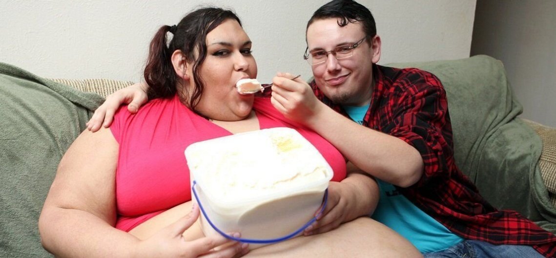 Жену с парнем толстую
