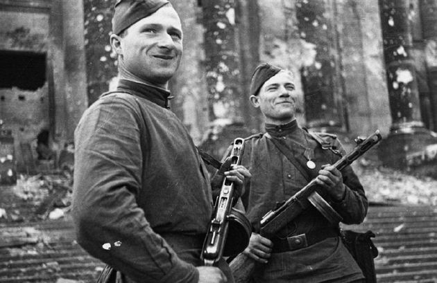 Почему именно Михаил Егоров и Мелитон Кантария поднимали Знамя Победы над Рейхстагом?